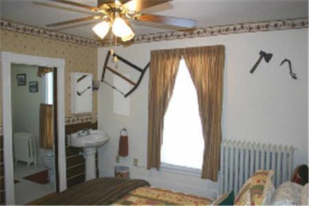 The Young House Bed And Breakfast Millinocket Quarto foto